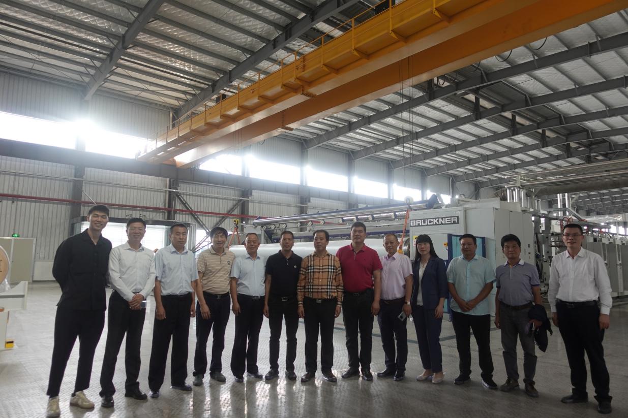 Die Eröffnungszeremonie der BOPP-Filmproduktionslinie im Fujian Youyi Industrial Park wurde feierlich abgehalten